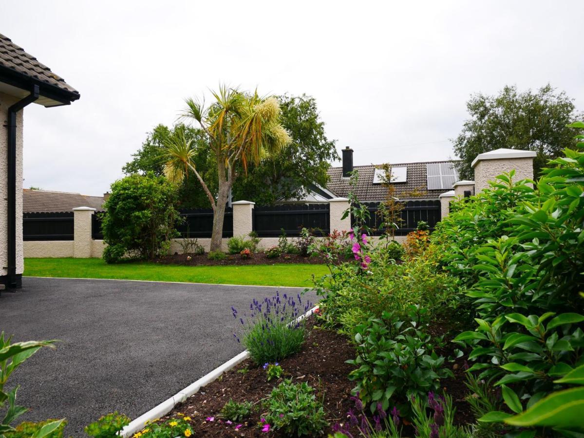 The Avenue Villa Newcastle  Ngoại thất bức ảnh